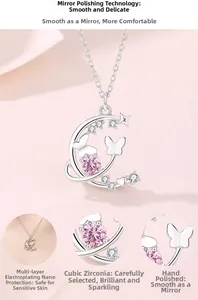 Vue détaillée du pendentif lune et papillon en zircon rose sur argent massif S925
