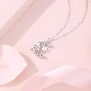 Collier avec pendentif papillon étoile et lune rose en argent S925 pour femmes