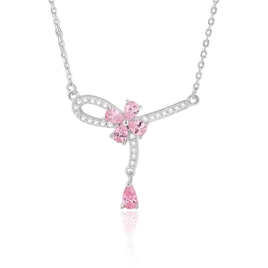 Elegante collana in argento S925 con ciondolo a fiore di pesco rosa e cristalli