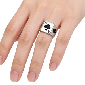 Anello da uomo con asso di picche in acciaio al titanio argento con stile vintage punk