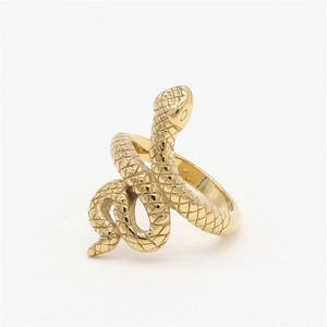 Bague serpent punk vintage en acier titane doré poli avec design d'écailles en 3D