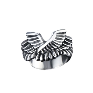 Retro gothic angel wing ring in vintage titanium steel with detailed feather texture