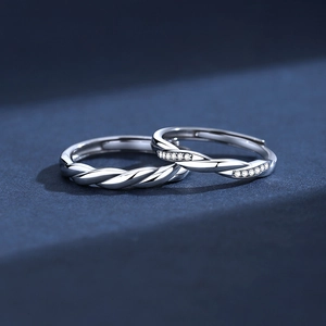 S925 sterling silver couple rings with twisted rope design and sparkling stones