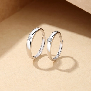 Minimalist S925 sterling silver couple rings with inlaid diamond for men and women