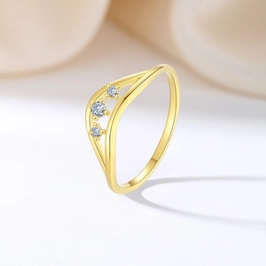 Elegant gold S925 sterling silver ring with wavy design and three clear zircon gemstones