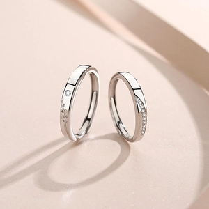 Adjustable S925 sterling silver couple rings with leaf texture and zircon stones
