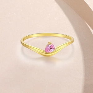 S925 Sterling Silber vergoldeter V-Ring mit birnenförmigem rosa Edelstein und S925 Punze