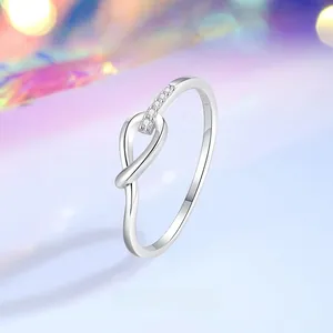 Anello a ferro di cavallo in argento sterling S925 con accenti di diamanti brillanti