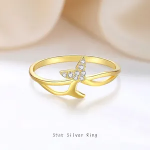 Bague en Argent Sterling 925 Queue de Poisson Plaqué Or Zircone Queue de Sirène Minimaliste Empilable pour Femmes Bijoux