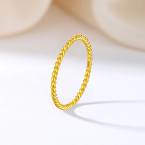 Minimalist S925 sterling silver twisted rope ring with gold plating and glossy finish