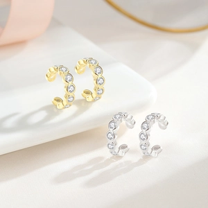 Bagues d'oreilles minimalistes en argent S925 avec zircons scintillants dorés et argentés