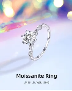 Macro d'une bague en argent S925 moissanite avec serti à six griffes et anneau torsadé