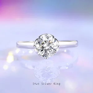 Luxury Moissanite Ring S925 Sterling Silver Round Cut Six Prong Ring Zirconia Wedding Ring Fashion Jewelry For Women