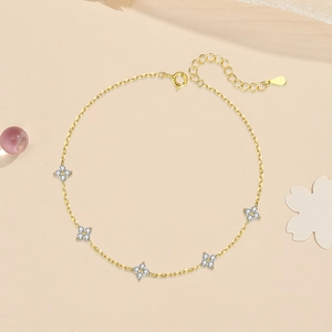 Funkelndes S925 Silber Kleeblatt Fußkettchen mit Zirkonia und verstellbarer Goldkette