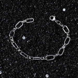 Bracelet Chaîne Hip Hop Homme en Acier Inoxydable Maillons Ovales Minimaliste Style Urbain Bijoux Argent Poli Bracelet