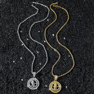 Hip Hop Saint Jude Medaillon Halskette mit Kristallen in Gold und Silber Ausführung