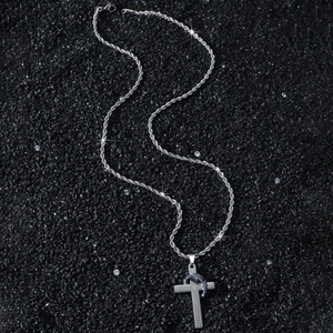 Collier chaîne torsadée argent pour homme avec pendentif croix et anneau gravé