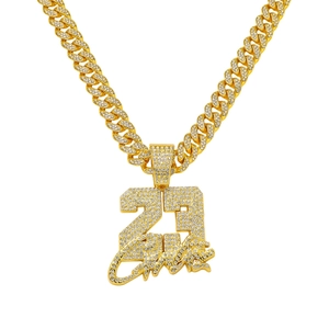 Collier hip hop plaqué or avec pendentif numéro 23 et chaîne à gros maillons cubains