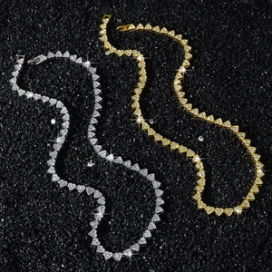 Ensemble de colliers tennis en forme de cœur dorés et argentés avec strass brillants