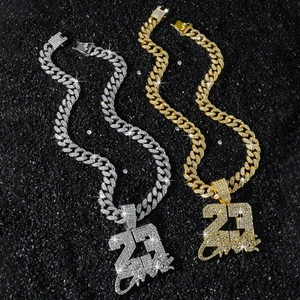 Collier chaîne cubaine hip hop glacée avec pendentif numéro 23 étincelant en or et argent