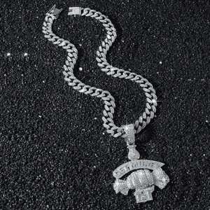 Collier cubain hip hop argenté avec pendentif poing serti de strass Get Money