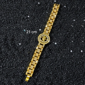 Bracciale hip hop dorato da 21cm con ciondolo a croce ghiacciato e catena