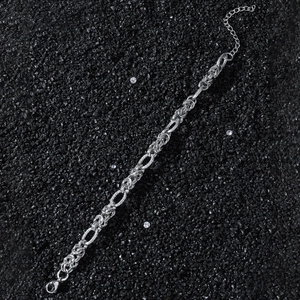 Bracelet à maillons en acier titane style industriel rétro avec fermoir mousqueton ajustable