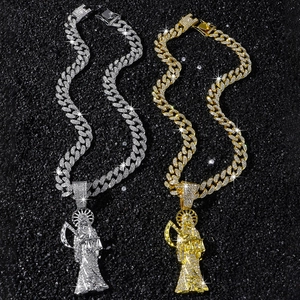 Collier Pendentif Santa Muerte Hip Hop pour Hommes Iced Out en Alliage de Zinc avec Strass Dieu de la Mort Chaîne Cubaine Bijoux de Fête Cadeau
