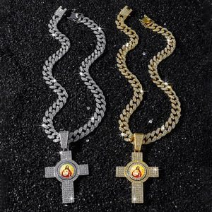 Hip-Hop Kubanische Gliederkette mit gold- und silbernen Jesus-Kreuz-Anhängern und Diamanten