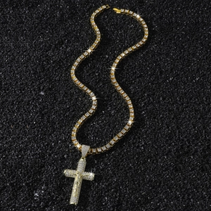 Herren Hip Hop Gold Tennis Kette mit großem Jesus Kreuz Anhänger und Zirkonia Besatz