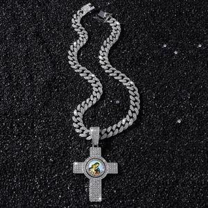 Chaîne cubaine hip-hop argentée pour homme avec pendentif croix Vierge Marie serti