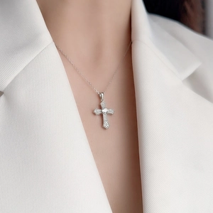 Vintage S925 silver hip-hop cross necklace with sparkling zircon pendant for women