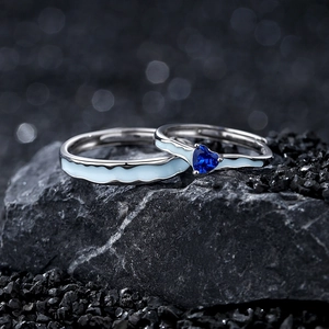S925 sterling silver couple rings with blue heart zircon and wave patterns