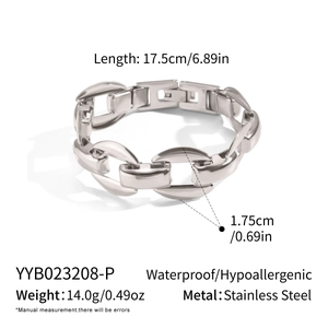 Detail view of a 17.5cm silver stainless steel chunky chain bracelet with product dimensions