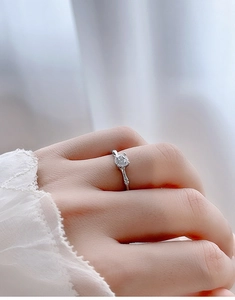 Detail of S925 silver bamboo joint ring featuring a 0.5ct moissanite on a model hand