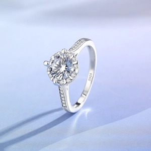 Elegante anello a corona in argento 925 con moissanite da 1 carato e micro-pave di diamanti