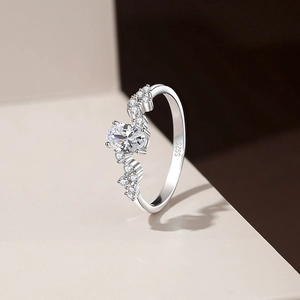 Elegant S925 sterling silver ring with oval zircon center stone and side accents