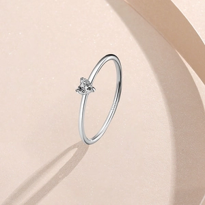 Minimalist S925 sterling silver 1mm ring featuring a heart-shaped zircon centerpiece