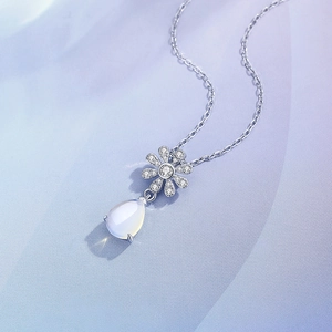 S925 sterling silver daisy necklace with sparkling zircon petals and moonstone teardrop