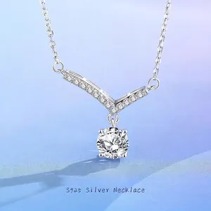 925 Sterling Silver Moissanite Necklace Sparkling V-shaped Pendant Round Cut Diamond Clavicle Chain Jewelry Gift For Women