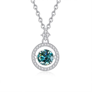 Collana in argento sterling S925 con pendente a cuore in moissanite blu scintillante