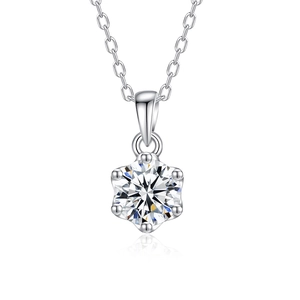 Collier élégant en argent sterling S925 avec pendentif en moissanite de 1ct à six griffes