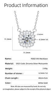 Vue détaillée du pendentif tournesol en argent S925 avec moissanite de 6,5 mm et zircons