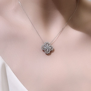 Luxurious S925 sterling silver four-leaf clover necklace with sparkling micro-pave crystals