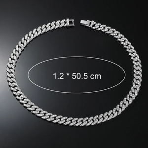 Chaîne cubaine 12mm en argent avec cristaux pavés pour un style hip hop étincelant