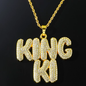 Collier Pendentif Lettre KING Double Rangée Hip Hop Iced Out Bijoux pour Hommes en Alliage Strass Chaîne Torsadée en Acier Inoxydable