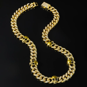Collier chaîne cubaine homme en or hip hop avec têtes de mort glacées et pierres noires