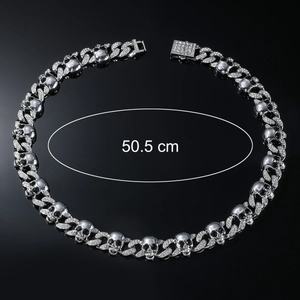 Collier tête de mort punk pour homme en alliage argenté et cristaux blancs, 50,5 cm