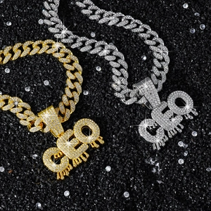 Iced Out CEO Buchstaben-Anhänger Halskette Set mit Panzerkette in Gold und Silber