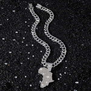 Iced out Cubaanse schakelketting met Afrika-kaart hanger en glanzende zirkonia's